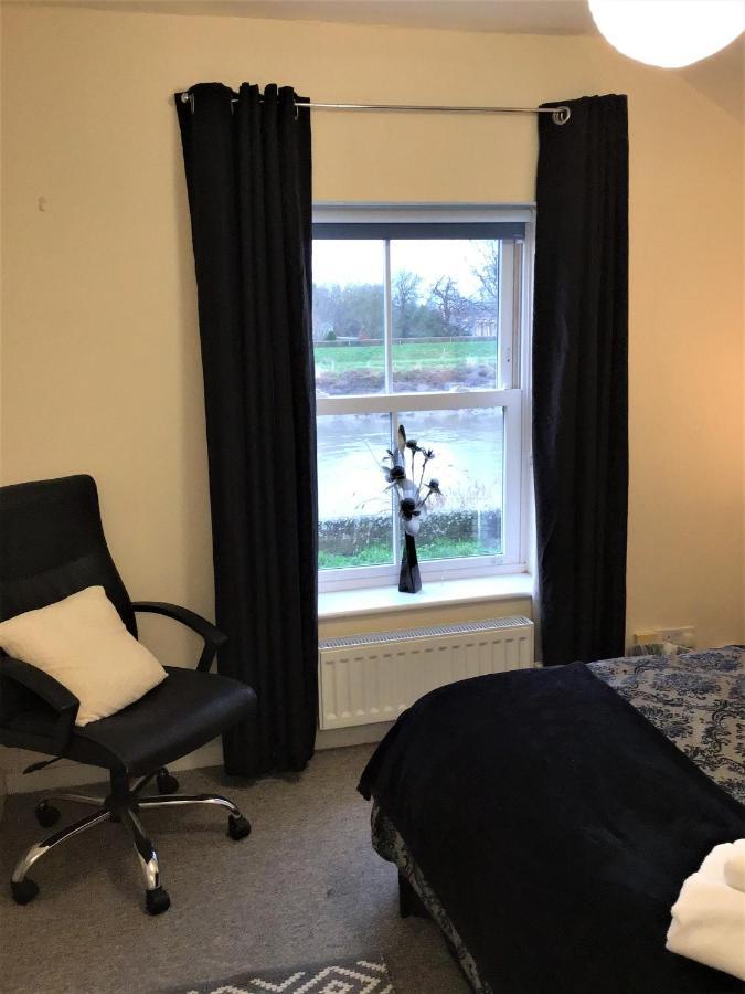 Riverbank Guest House Wiggenhall Saint Germans Exterior foto